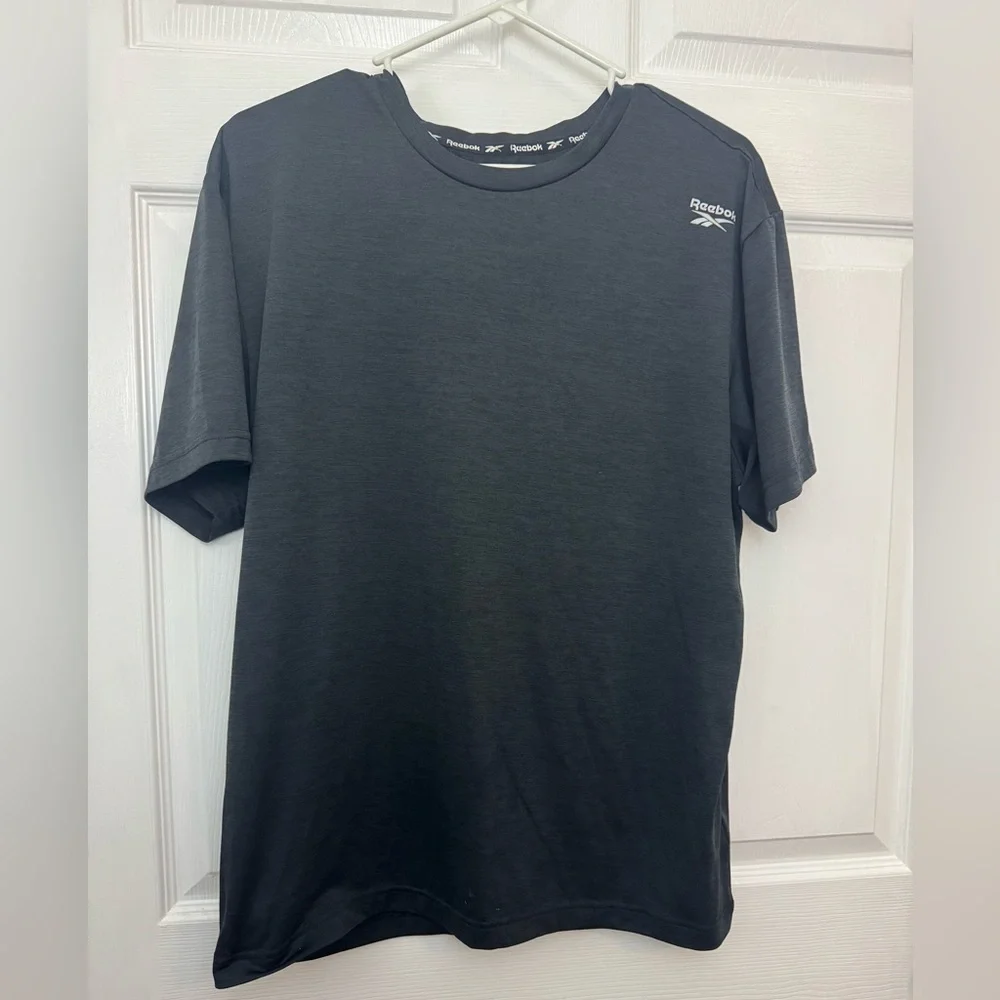 Reebok Men's Dark Gray Short Sleeve Tee